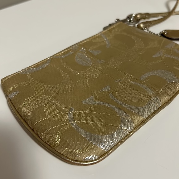 (3 for $100) Coach Optic C Wristlet - Picture 7 of 9